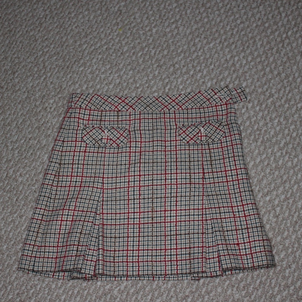 Plaid mini skirt